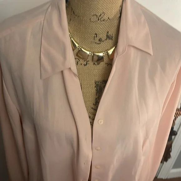 Top - Picture 2 of 8